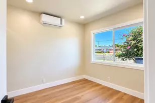 2128 N Bristol, Santa Ana, CA 92706 - Photo 16
