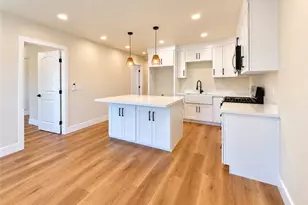 2128 N Bristol, Santa Ana, CA 92706 - Photo 2
