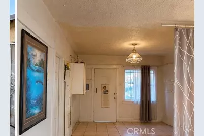 4267 Menlo, Los Angeles, CA 90037 - Photo 6