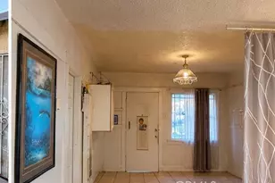 4267 Menlo, Los Angeles, CA 90037 - Photo 6