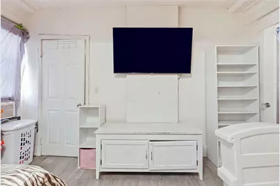 146 W Vernon, Los Angeles, CA 90037 - Photo 22