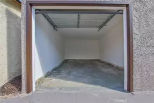 975 E 43rd, Los Angeles, CA 90011 - Photo 24