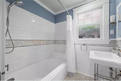 178 Corona Avenue, Long Beach, CA 90803 - Photo 8