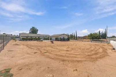 16180 Westland, Victorville, CA 92395 - Photo 40