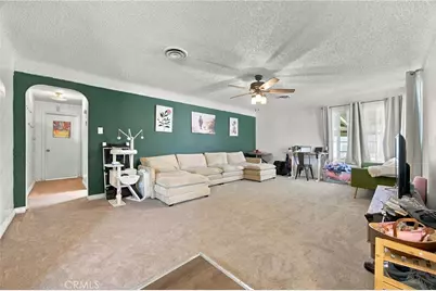 2137 Sacramento, Bakersfield, CA 93305 - Photo 4