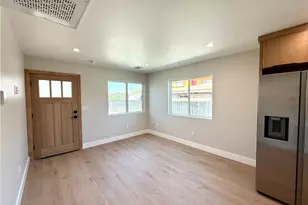 236 E E 99th, Los Angeles, CA 90003 - Photo 14