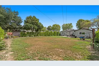 1516 Home, San Bernardino, CA 92411 - Photo 20