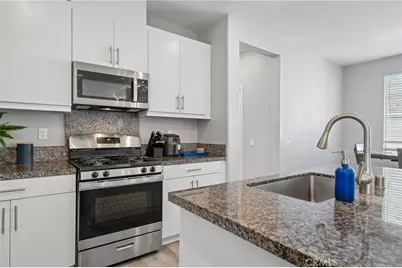 5254 Wildflower, Fontana, CA 92336 - Photo 18