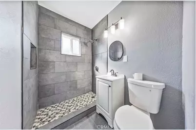 1202 E 76th Street, Los Angeles, CA 90001 - Photo 28