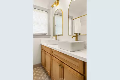 1132 W 56th, Los Angeles, CA 90037 - Photo 14