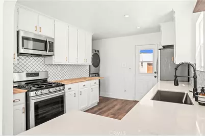 607 W 111th Place, Los Angeles, CA 90044 - Photo 8