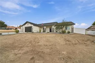 16323 Menahka, Apple Valley, CA 92307 - Photo 2