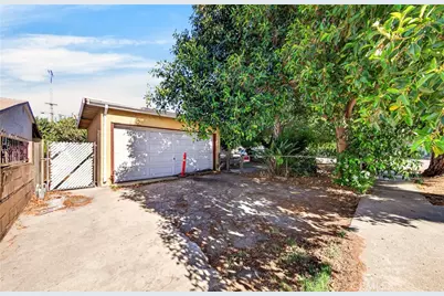 14901 Oswald Street, Sylmar, CA 91342 - Photo 6
