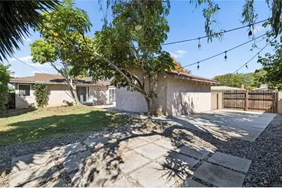 1371 Shannon, Costa Mesa, CA 92626 - Photo 44
