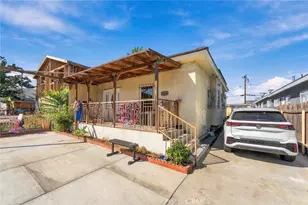 1345 W 89th, Los Angeles, CA 90044 - Photo 12