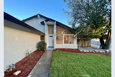 27502 Caraway, Saugus, CA 91350 - Photo 2