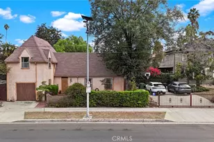 2020 S Gramercy, Los Angeles, CA 90018 - Photo 4