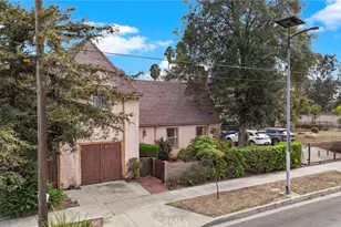 2020 S Gramercy, Los Angeles, CA 90018 - Photo 8