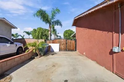 5581 Lucretia, Mira Loma, CA 91752 - Photo 6