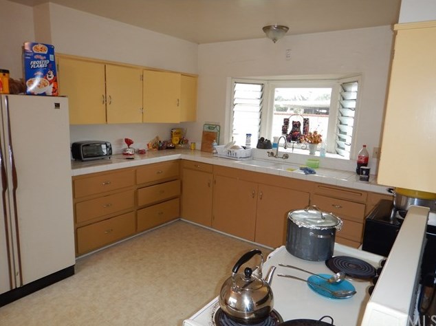 2117 Broadway, Santa Ana, CA 92706-2613