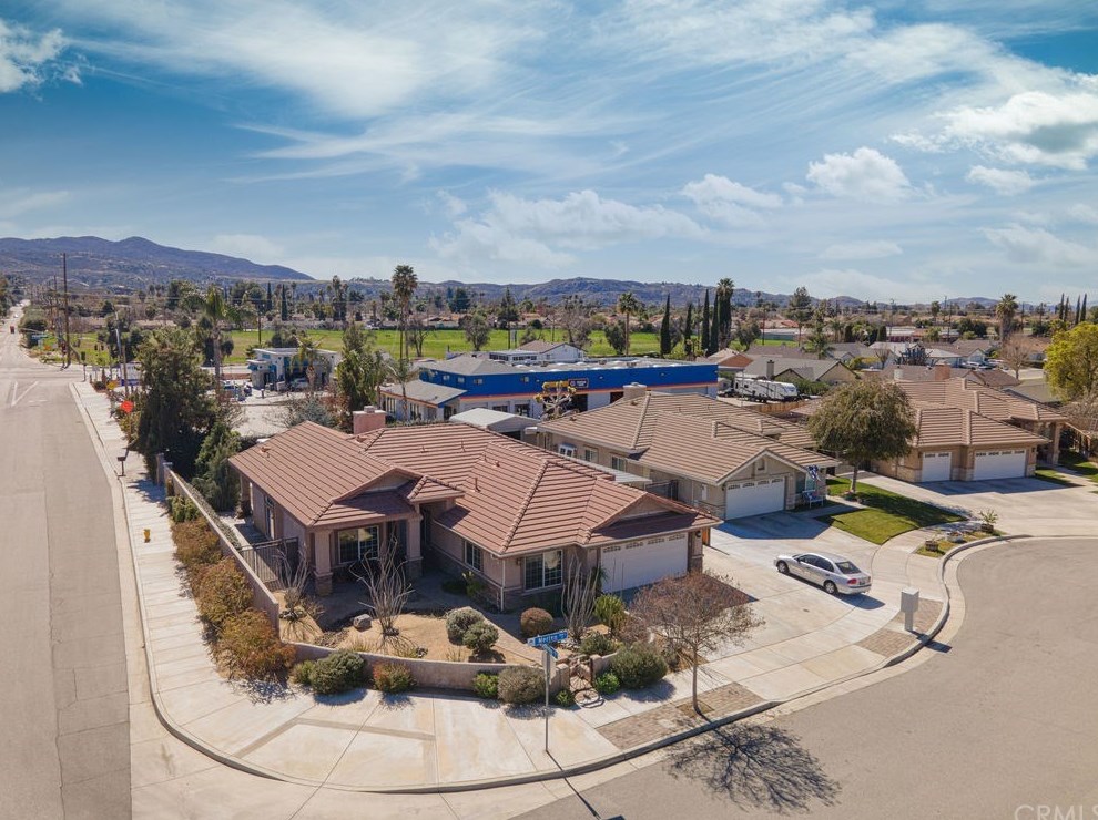 4895 Merlyn St, Hemet, CA 92544-3013