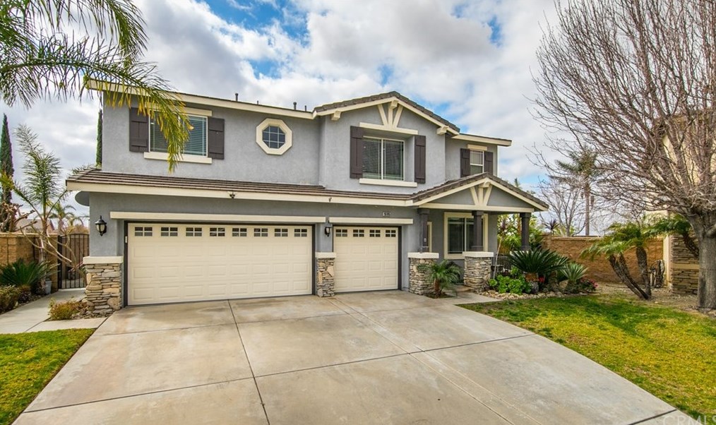 15185 Overlook Pl, Fontana, CA 92336-1007
