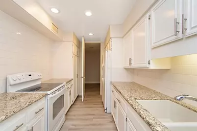 1660 S La Reina Way #2D, Palm Springs, CA 92264 - Photo 10