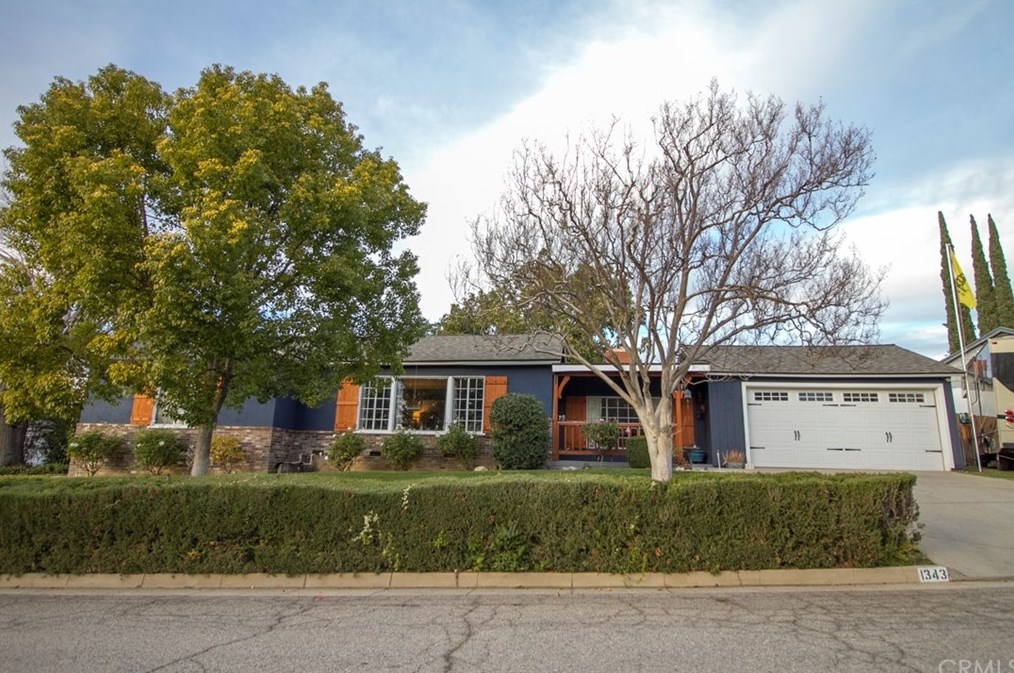 1343 La Loma Dr, Redlands, CA 92373