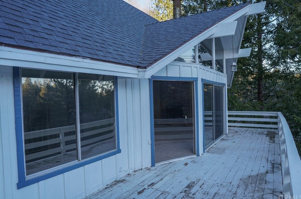 246 Fairway Dr, Lake Arrowhead, CA 92352