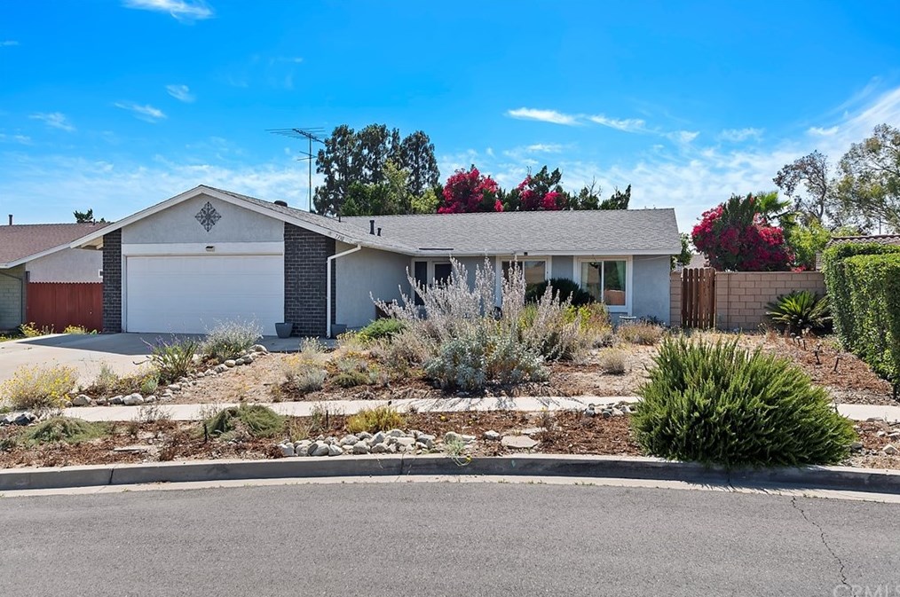 7330 Eugenia Dr, Fontana, CA 92336-1751