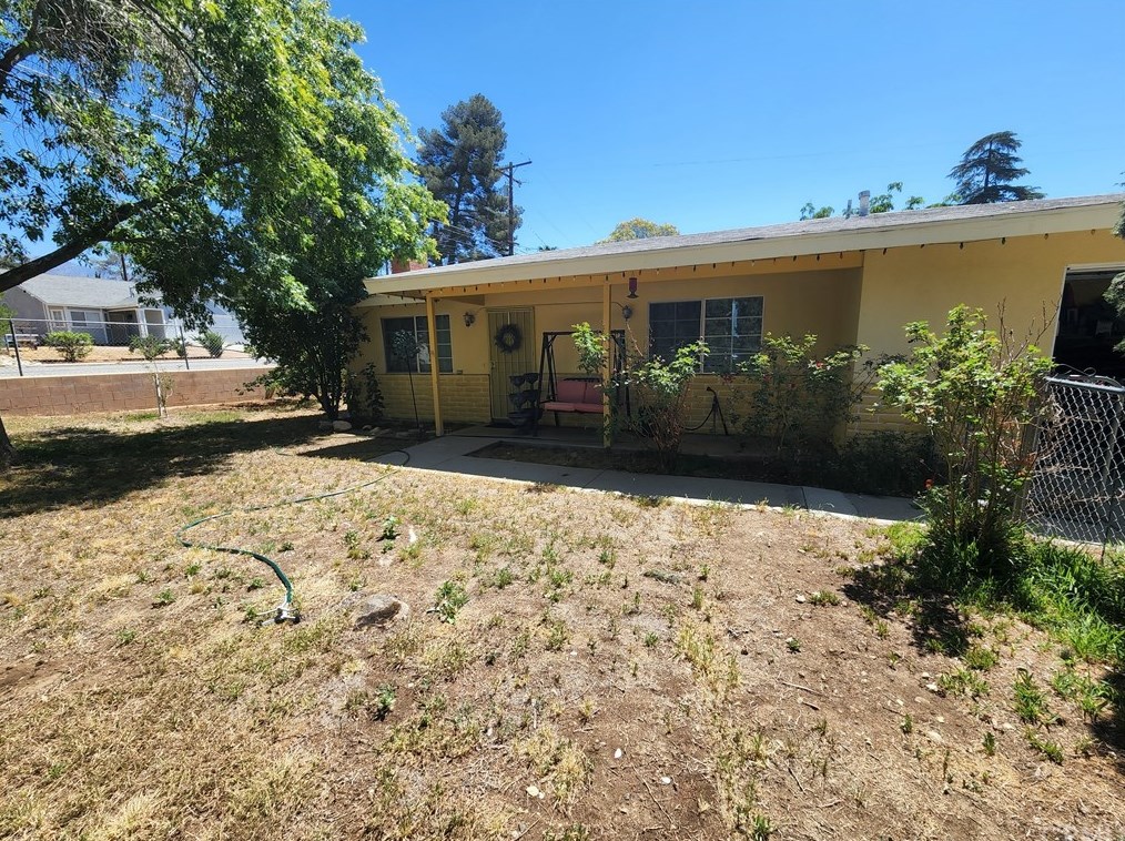 1378 Murray St, Banning, CA 92220-2224