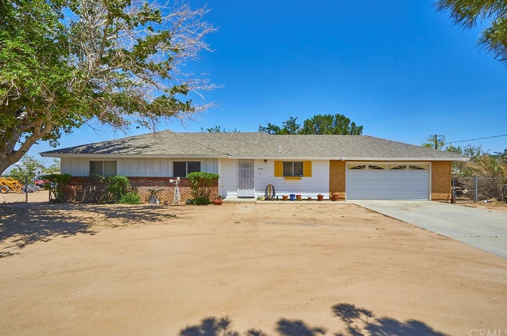 7939 7th Ave, Hesperia, CA 92345-4244