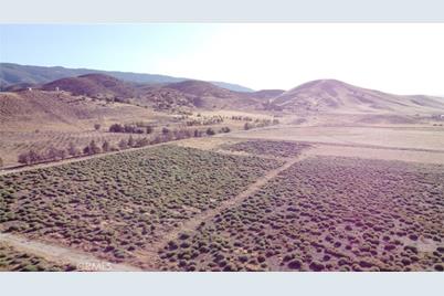 0 3279-001-036 Three Points Road, Lancaster, CA 93536 - Photo 1
