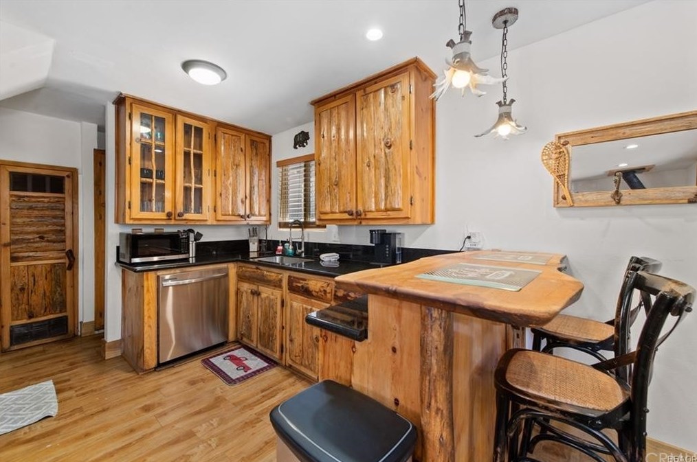 1027 W Country Club Blvd, Big Bear City, CA 92314