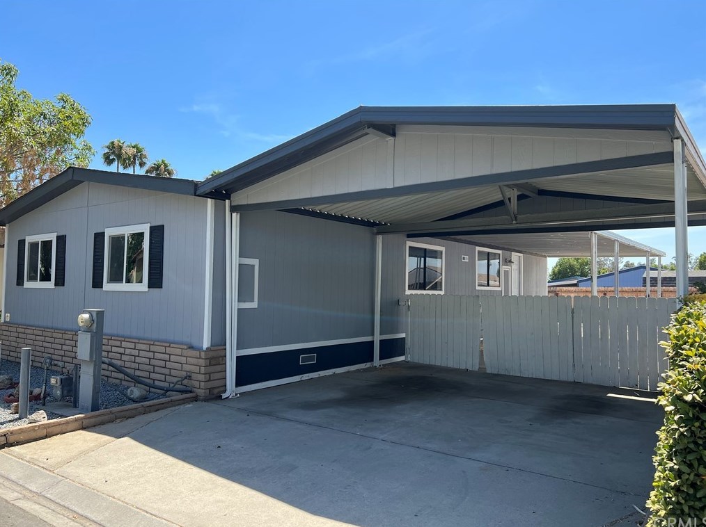 7717 Church Ave #35, Highland, CA 92346