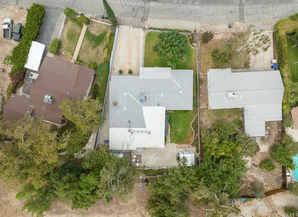 1212 Zanjero Ct, Mountain Home Village, CA 92359
