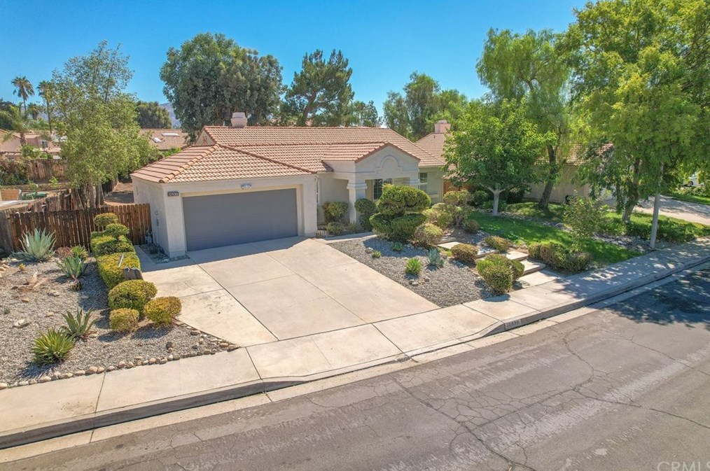 10938 Breezy Meadow Dr, Moreno Valley, CA 92557