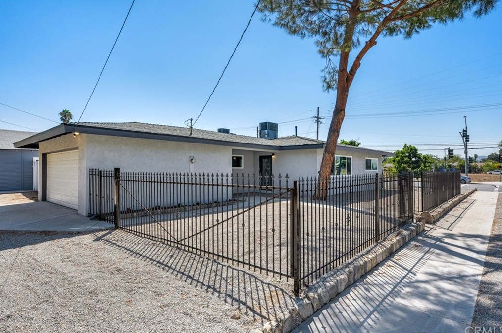 1310 Texas St, Redlands, CA 92374