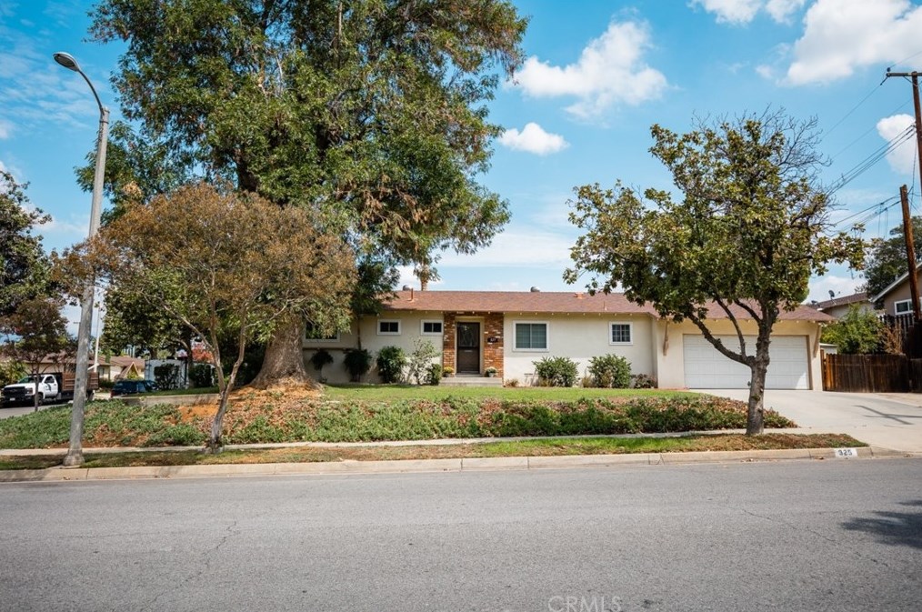 325 Lakeside Ave, Redlands, CA 92373