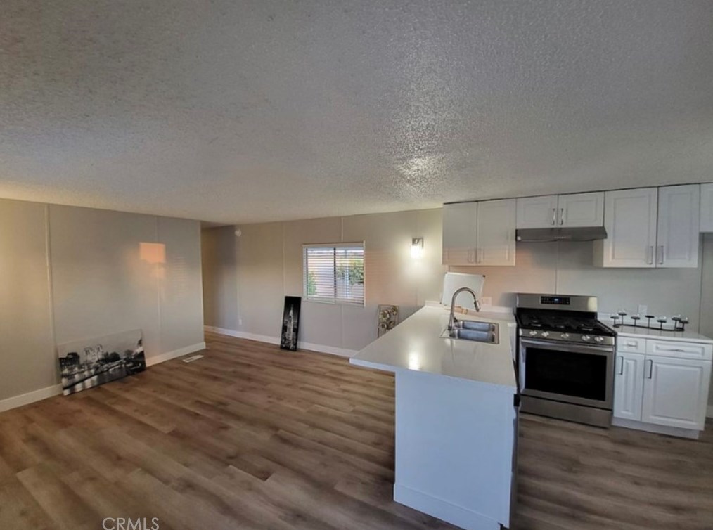 8191 Calabash Ave, Fontana CA  92335-0511 exterior