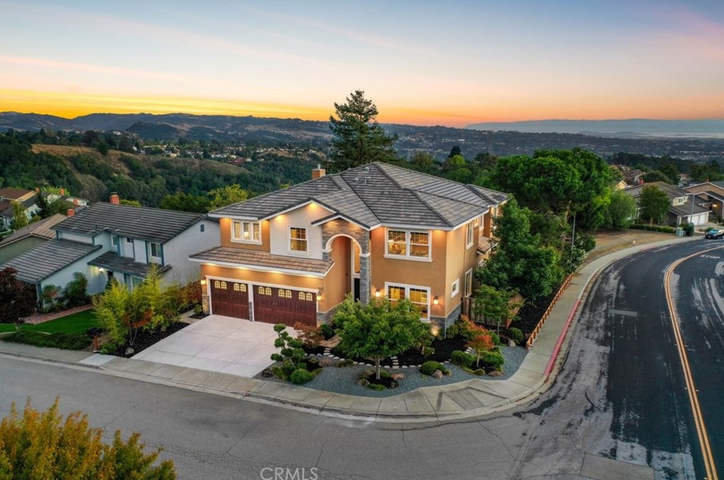 6001 Slopeview Ct, Hayward, CA 94552