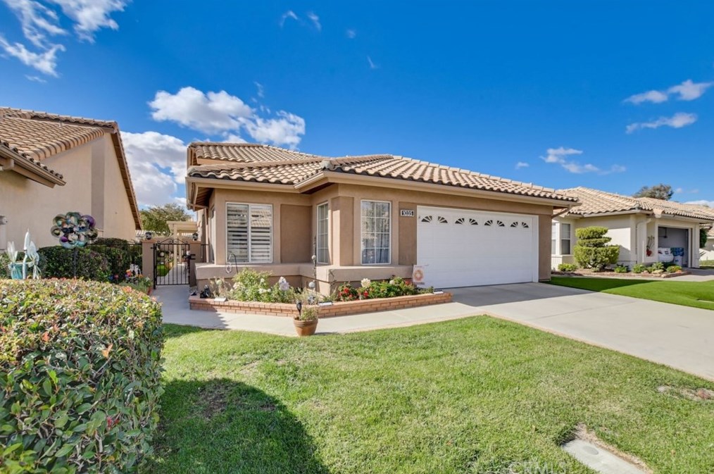 1035 Oakland Hills Dr, Banning, CA 92220-5159