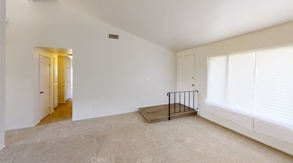 9245 Blanchard Ave, Fontana, CA 92335-4806