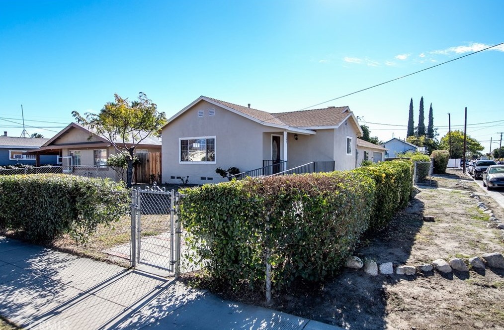 1347 Walnut St, San Bernardino, CA 92410