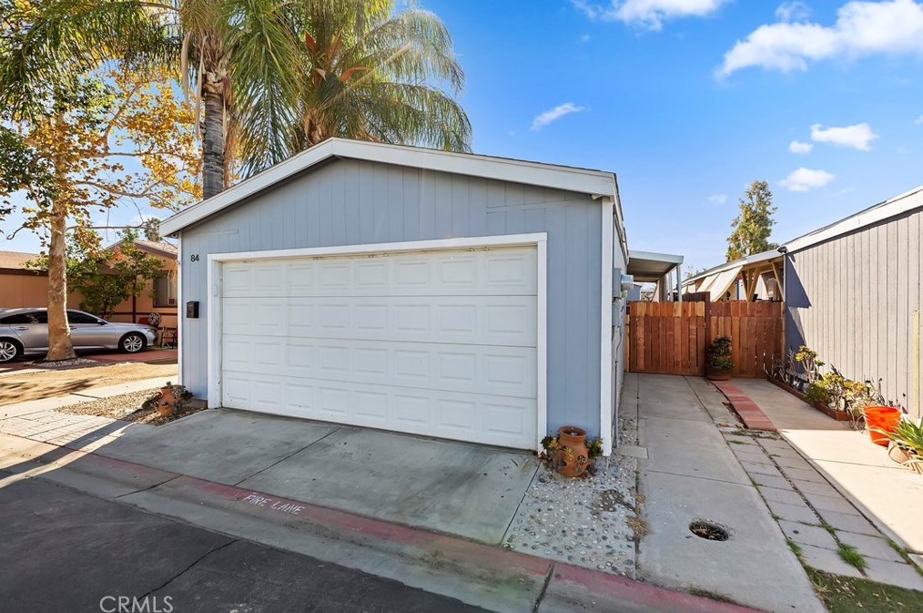 80 E Dawes St #84, Perris, CA 92571