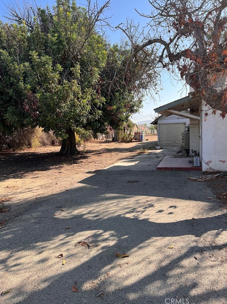 11917 Cactus Ave, Bloomington, CA 92316
