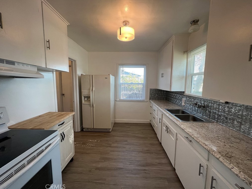 1401 Middleton St, Hanford CA  93230-2835 exterior