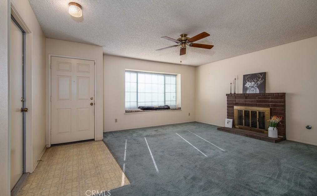 1466 W Orchard St, Bloomington, CA 92316