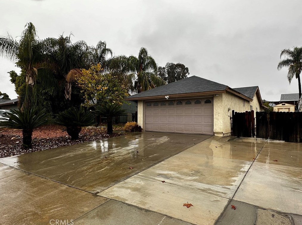 22764 Kinross Ln, Moreno Valley, CA 92557-6936
