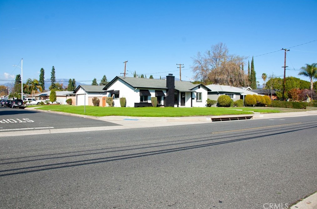 859 S Orange Ave, West Covina, CA 91790